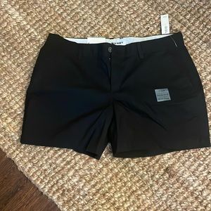 ladies shorts w tags